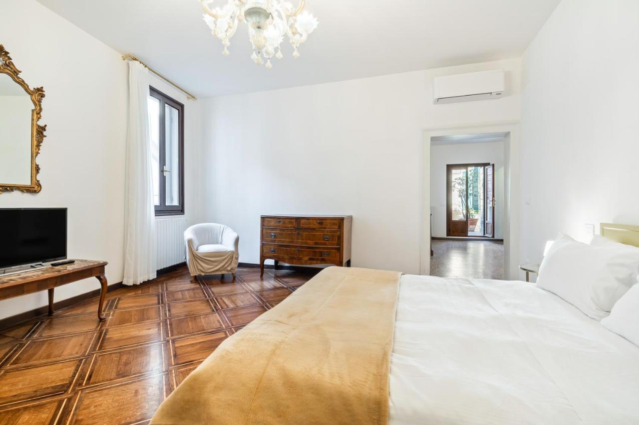 Del Remer Apartment - 5Mins From San Marco Sq Wenecja Zewnętrze zdjęcie